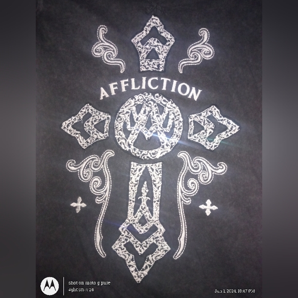 Women's Affliction V Neck with Jewels Shirt Sz L - Picture 4 of 7